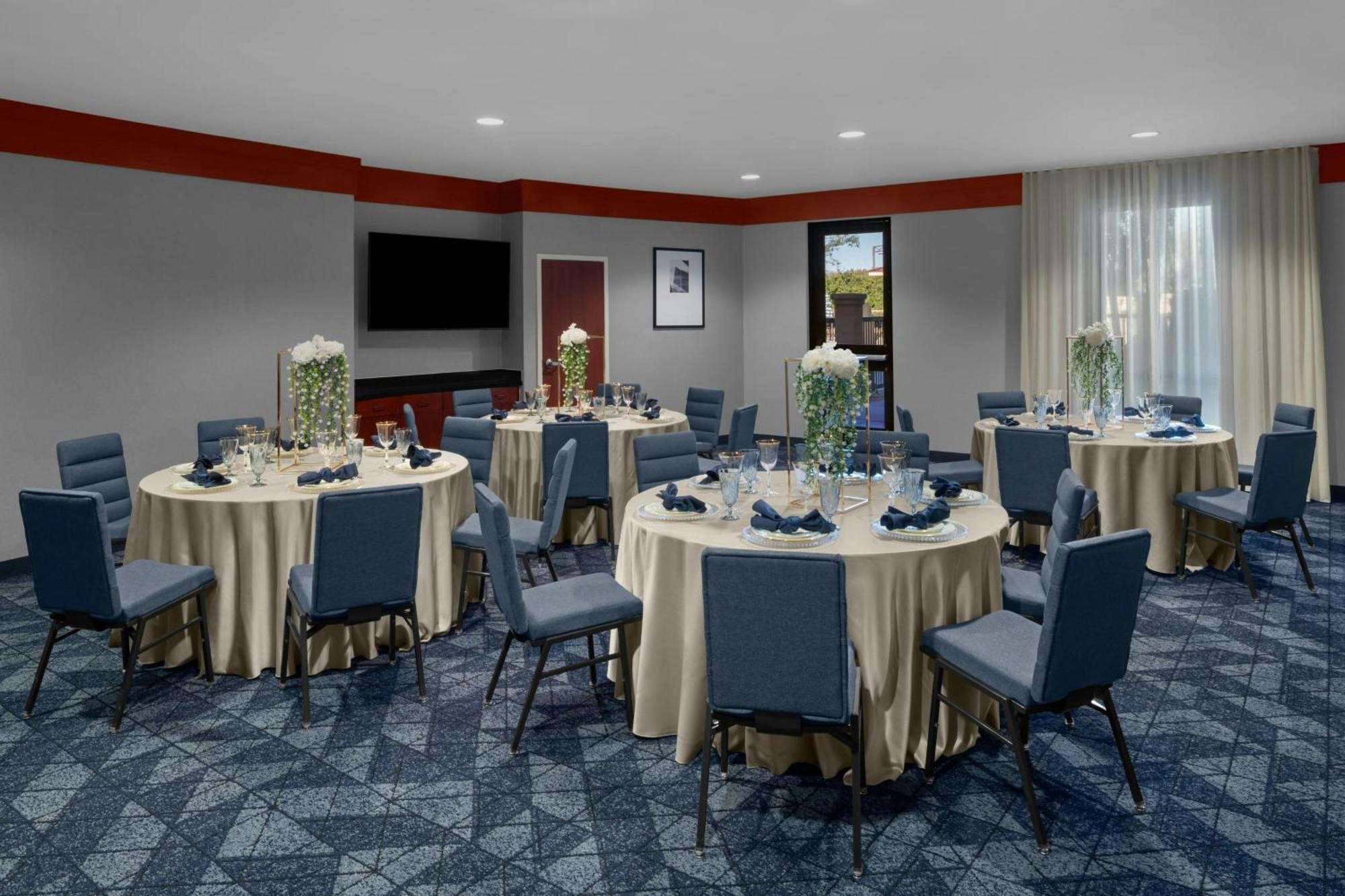 Courtyard By Marriott Santa Clarita Valencia Hotel Buitenkant foto