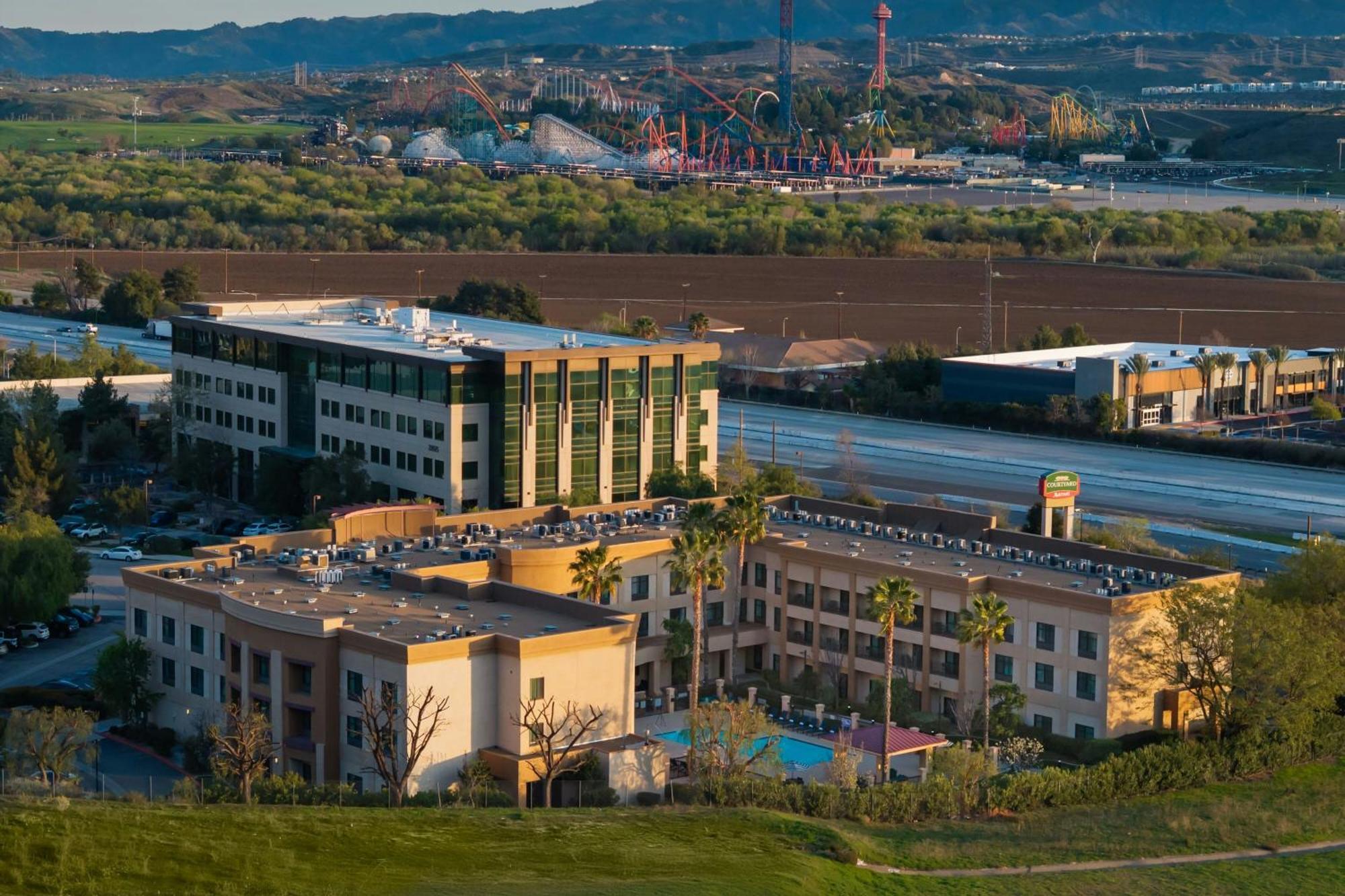 Courtyard By Marriott Santa Clarita Valencia Hotel Buitenkant foto